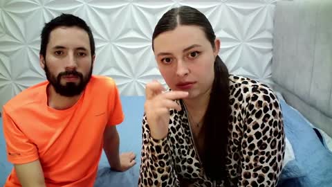 Snapshot of jerryandjessicaa chatting on 12.22.24 Jess y Jerry online show from 12.22.24