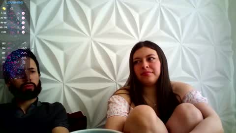 Snapshot of jerryandjessicaa chatting on 10.15.25 Jess y Jerry online show from 10.15.25