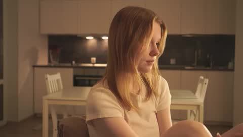 Molly online show from 10.15.25