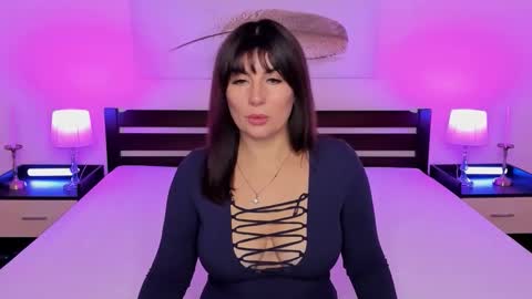 JESS online show from 10.19.25