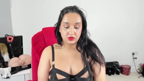 Snapshot of jesicacoper chatting on 12.26.24 MistressJesicaCoper online show from 12.26.24