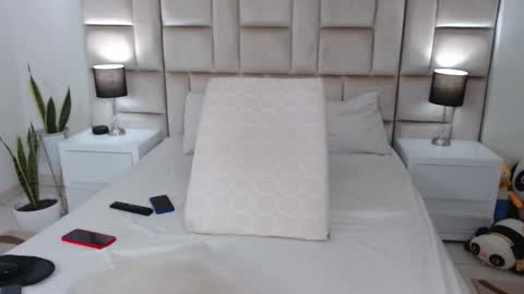 Snapshot of jesicataylorx chatting on 10.16.25 JESICA online show from 10.16.25