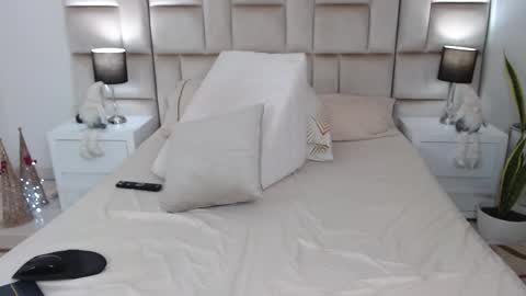 Snapshot of jesicataylorx chatting on 11.27.25 JESICA online show from 11.27.25