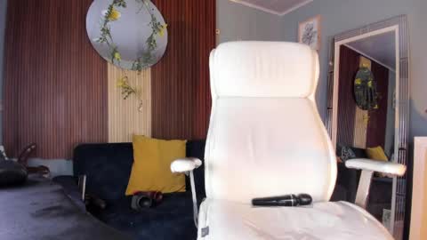 Snapshot of jess69_ chatting on 05.23.26 Jessie online show from 05.23.26