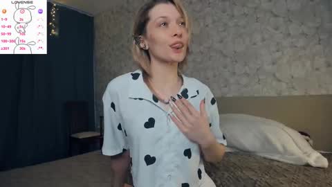 Snapshot of jessdail chatting on 01.09.26 Jess online show from 01.09.26