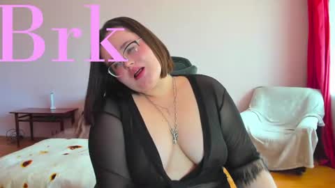 Snapshot of jessica_joy_ chatting on 06.17.26 Natalia online show from 06.17.26