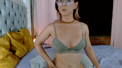 Snapshot of jessica_ts_vip chatting on 01.28.25 jessica_ts_vip online show from 01.28.25