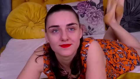 Jessica White online show from 12.19.25