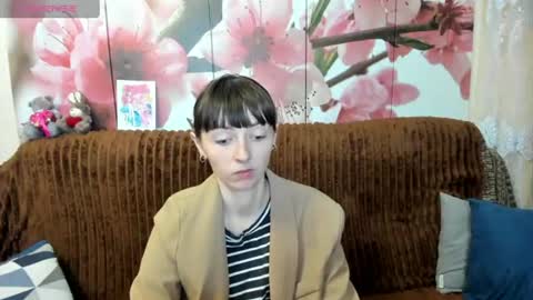 Snapshot of jessicaforris chatting on 06.19.26 jessicaforris online show from 06.19.26