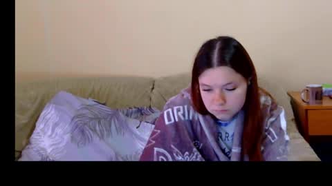 jessicaholland1 online show from 04.16.26