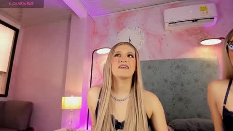 JESSI AND NAOMI online show from 09.16.25