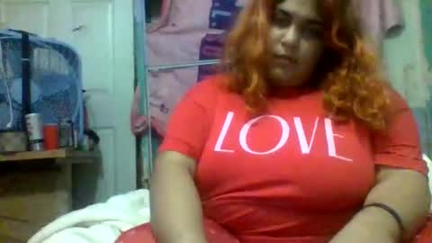 Snapshot of jessicarabbits4 chatting on 02.18.26 dovedianna online show from 02.18.26