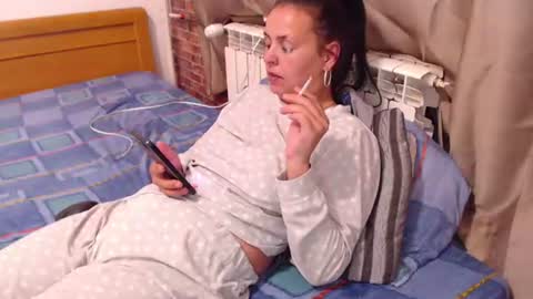 Snapshot of jessiestar3 chatting on 06.14.26 jessiestar3 online show from 06.14.26