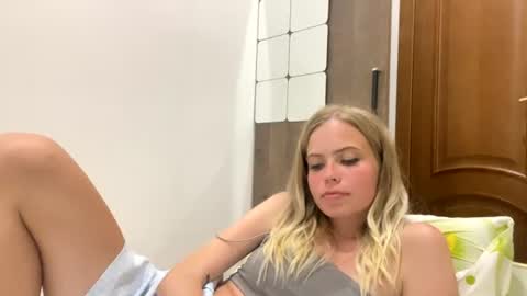 Snapshot of jessika_evans chatting on 07.17.26 jessika_evans online show from 07.17.26