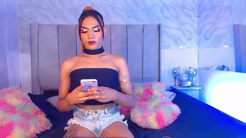 Snapshot of jessika_rabbits chatting on 12.18.24 JESS online show from 12.18.24