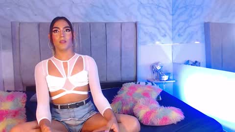 Snapshot of jessika_rabbits chatting on 12.20.24 JESS online show from 12.20.24