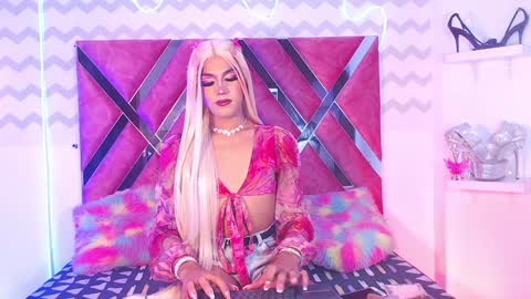 Snapshot of jessika_rabbits chatting on 02.08.25 JESS online show from 02.08.25