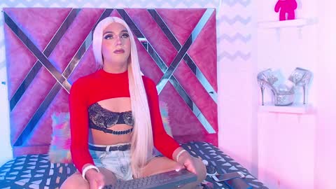 Snapshot of jessika_rabbits chatting on 02.09.25 JESS online show from 02.09.25