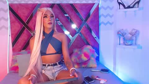 Snapshot of jessika_rabbits chatting on 02.11.25 JESS online show from 02.11.25