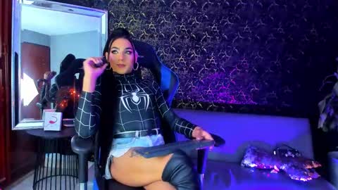 Snapshot of jessika_rabbits chatting on 11.06.25 JESS online show from 11.06.25