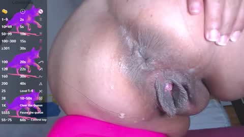 Snapshot of jessikahorny chatting on 10.17.25 paola online show from 10.17.25