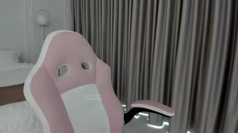    online show from 09.18.25