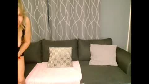 Snapshot of jessy_curt chatting on 03.05.25 jessy curt online show from 03.05.25