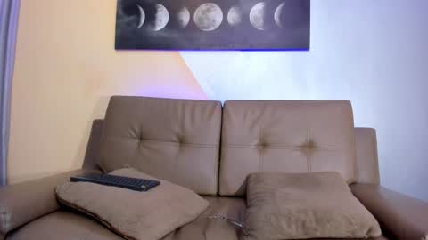 Jessy Mateus online show from 12.31.24