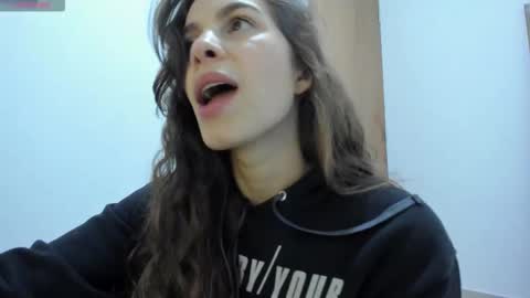 Snapshot of jessye_golden chatting on 11.16.25 jessye_golden online show from 11.16.25