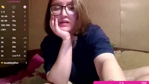 Snapshot of jessystoune1 chatting on 09.25.25 Bye everyone i cant see any reason to stay here wish u luck online show from 09.25.25