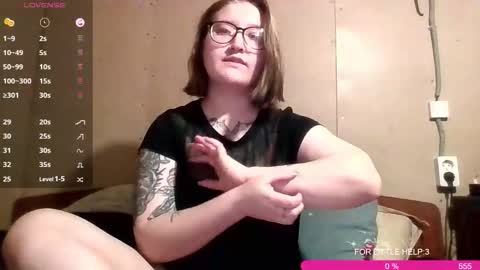 Snapshot of jessystoune1 chatting on 10.20.25 Bye everyone i cant see any reason to stay here wish u luck online show from 10.20.25