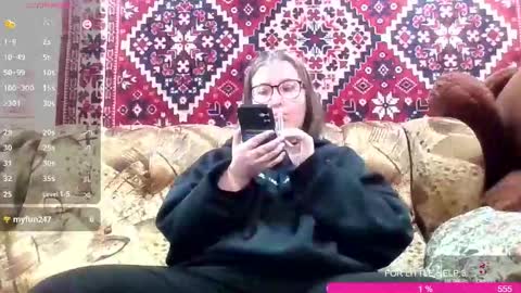 Snapshot of jessystoune1 chatting on 11.11.25 Bye everyone i cant see any reason to stay here wish u luck online show from 11.11.25