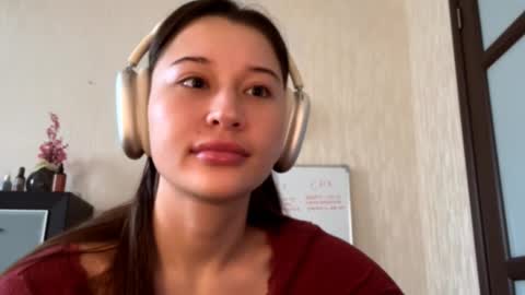 Snapshot of jesusitacatts chatting on 10.16.25 Lynn online show from 10.16.25