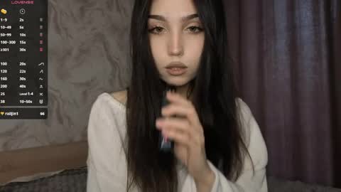 I am Gina ntmu Lets hit 10 Thumbs Up together online show from 05.11.26