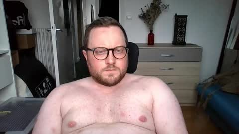 Snapshot of jeuneloup92 chatting on 02.13.26 jeuneloup92 online show from 02.13.26