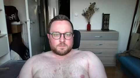 jeuneloup92 online show from 03.04.26