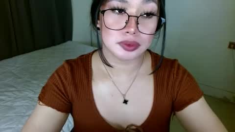 Snapshot of jewel_28 chatting on 02.24.25 Jewel online show from 02.24.25