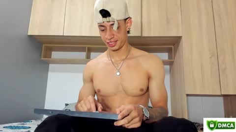 Snapshot of jey_cox23 chatting on 03.11.25 jey cox online show from 03.11.25