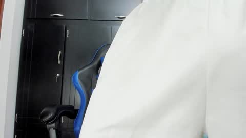 Snapshot of jey_cox23 chatting on 09.16.25 jey cox online show from 09.16.25