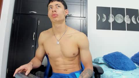 Snapshot of jey_cox23 chatting on 09.19.25 jey cox online show from 09.19.25