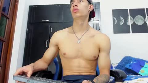 Snapshot of jey_cox23 chatting on 10.13.25 jey cox online show from 10.13.25