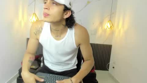 Snapshot of jeyteylor chatting on 04.13.26 jeyteylor online show from 04.13.26