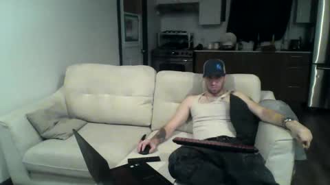 Snapshot of jf12334 chatting on 11.08.25 NedeledeN online show from 11.08.25