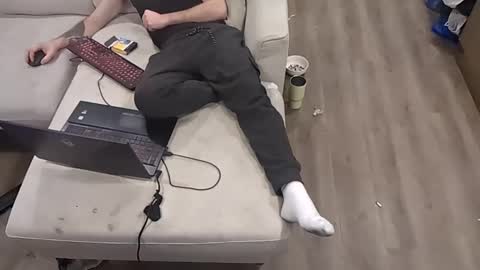 Snapshot of jf12334 chatting on 11.23.25 NedeledeN online show from 11.23.25