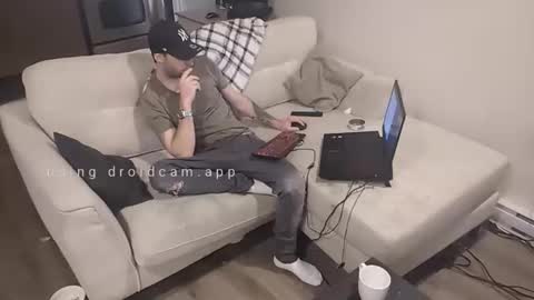 Snapshot of jf12334 chatting on 12.03.25 NedeledeN online show from 12.03.25