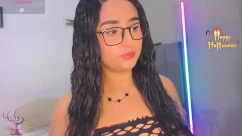 jhackelin  My independent account online show from 10.29.25