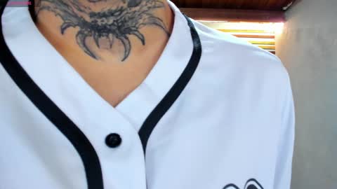 Snapshot of jharol_cardona chatting on 01.29.25 Jharol online show from 01.29.25