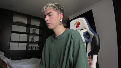 Snapshot of jhn_morghan chatting on 12.07.24 Morghan online show from 12.07.24