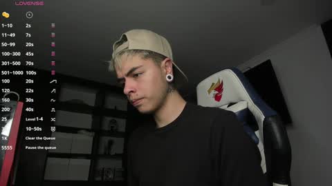 Snapshot of jhn_morghan chatting on 12.12.24 Morghan online show from 12.12.24