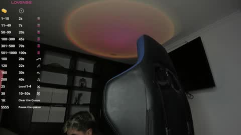 Snapshot of jhn_morghan chatting on 12.14.24 Morghan online show from 12.14.24